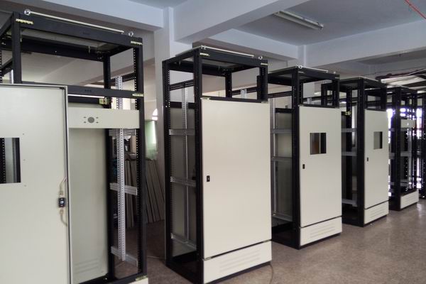 白云配电柜-3683厂家配电柜检修需要注意的